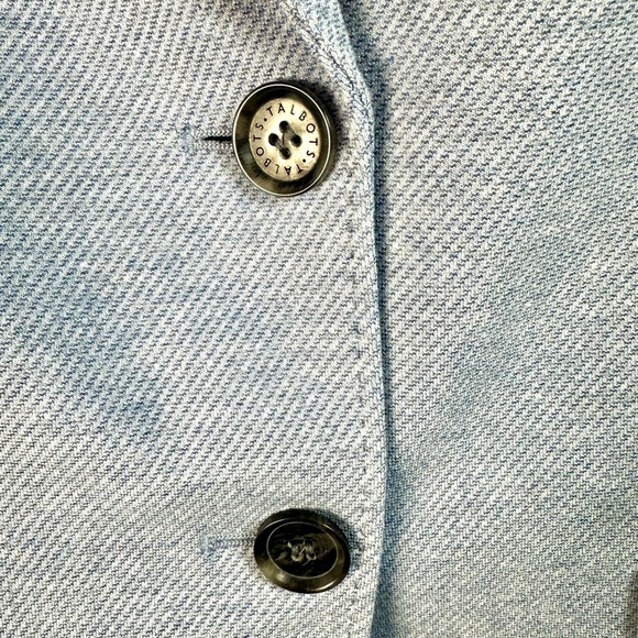 Talbots Blue Blazer with Notched Lapels and Tailored Silhouette size 6 petite - Picture 5 of 11